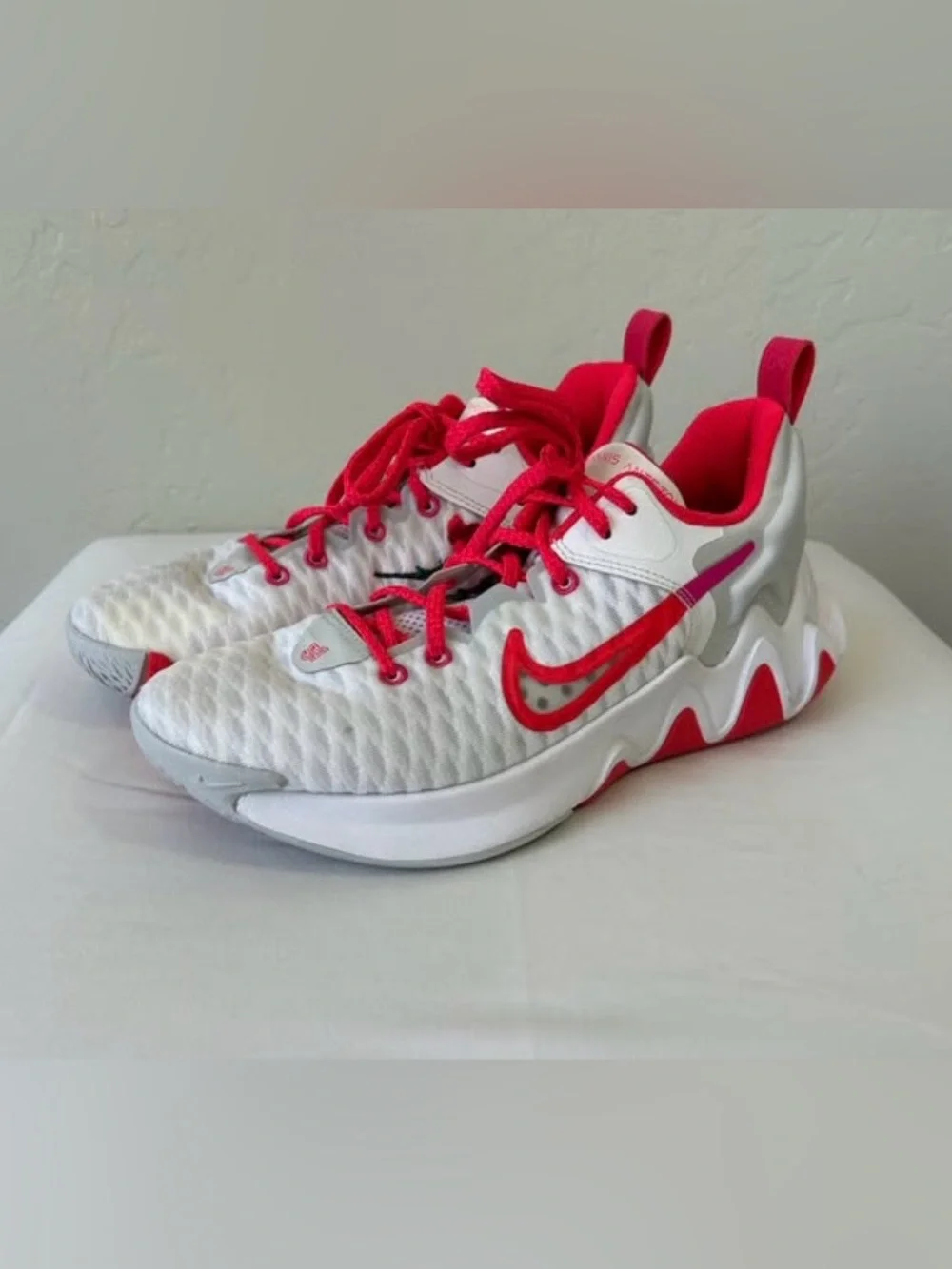 Nike Giannis Roses Basketball Shoes, men’s 7